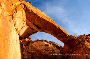 Vermilion-Arch-Vermilion-Cliffs-National-Monument-Arizona-5-300x199 Vermilion Arch