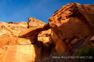 Vermilion-Arch-Vermilion-Cliffs-National-Monument-Arizona-8-300x199 Vermilion Arch