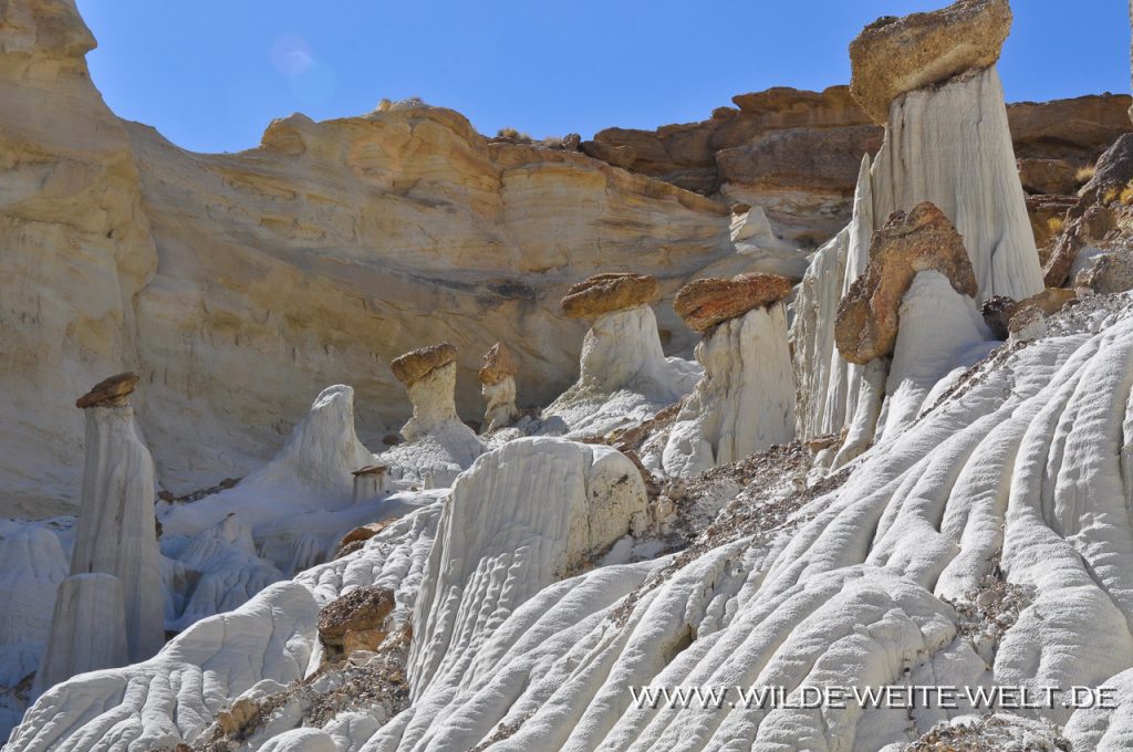 White-Ghost-Wahweap-Hoodoos-Grand-Staircase-Escalante-National-Monument-Utah-10 Wahweap Hoodoos - White Ghost