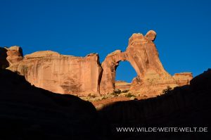 Angel-Arch-Canyonlands-Nationalpark-Needles-District-Utah-18-300x199 Angel Arch