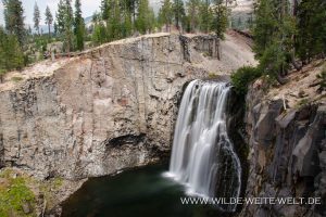 Rainbow-Falls-Devils-Postpile-National-Monument-Mammoth-Lakes-California-2-300x200 Rainbow Falls