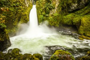 Wahclella-Falls-Columbia-River-Gorge-Oregon-12-300x199 Wahclella Falls