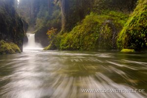 Punchbowl-Falls-Eagle-Creek-Columbia-River-Gorge-Oregon-4-300x200 Punchbowl Falls