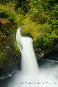 Punchbowl-Falls-Eagle-Creek-Columbia-River-Gorge-Oregon-8-200x300 Punchbowl Falls
