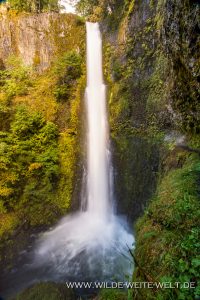 Tunnel-Falls-Eagle-Creek-Columbia-River-Gorge-Oregon-6-200x300 Tunnel Falls