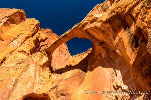 Lamanite-Arch-Upper-Gulch-Grand-Staircase-Escalante-National-Monument-Utah-6-300x200 Lamanite Arch