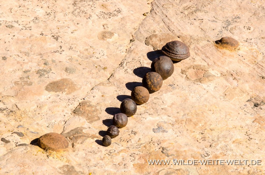 Moqui-Marbles-Spencer-Flat-Road-Grand-Staircase-Escalante-National-Monument-Utah-55 Moki Hill [Moqui Marbles]