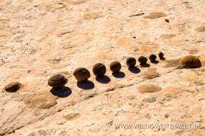 Moqui-Marbles-Spencer-Flat-Road-Grand-Staircase-Escalante-National-Monument-Utah-31-300x199 Moqui Marbles
