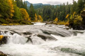 Deadline-Falls-Umpqua-National-Forest-Oregon-4-300x199 Deadline Falls