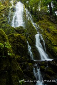 Moon-Falls-Row-River-Area-Umpqua-National-Forest-Oregon-18-200x300 Moon Falls