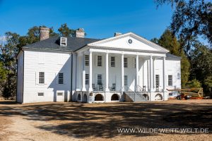 Mansion-Hampton-Plantation-Francis-Marion-National-Forest-South-Carolina-1-300x200 Mansion