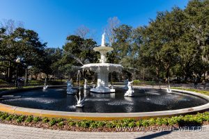 Fountain-of-Forsyth-Park-Savannah-Georgia-300x200 Fountain of Forsyth Park
