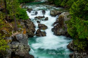 Upper-White-River-Falls-Wenatchee-National-Forest-Washington-3-300x200 Upper White River Falls