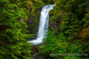 Beaupre-Falls-Nisgaa-Memorial-Lava-Bed-Provincial-Park-Aiyansh-British-Columbia-3-300x200 Beaupre Falls