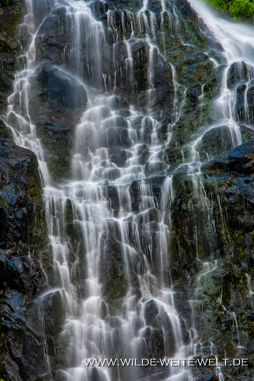 Liberty-Falls-Edgerton-Highway-Chitina-Alaska-11 Wasserfälle in Alaska [Divers]
