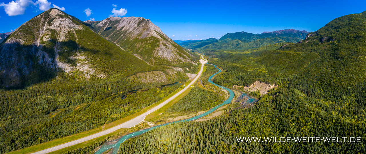 Liard-River-Alaska-Highway-British-Columbia-3 Landscapes & Lakes der Northern Territories am Alaska, Liard, Mackenzie und Yellowknife Highway