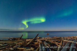 12-Aurora-Borealis-Great-Slave-Lake-Hay-River-Northwest-Territories-50-300x200 Aurora Borealis