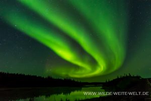 7-Aurora-Borealis-Cameron-River-Crossing-Ingraham-Trail-Yellowknife-Northwest-Territories-4-300x200 Aurora Borealis