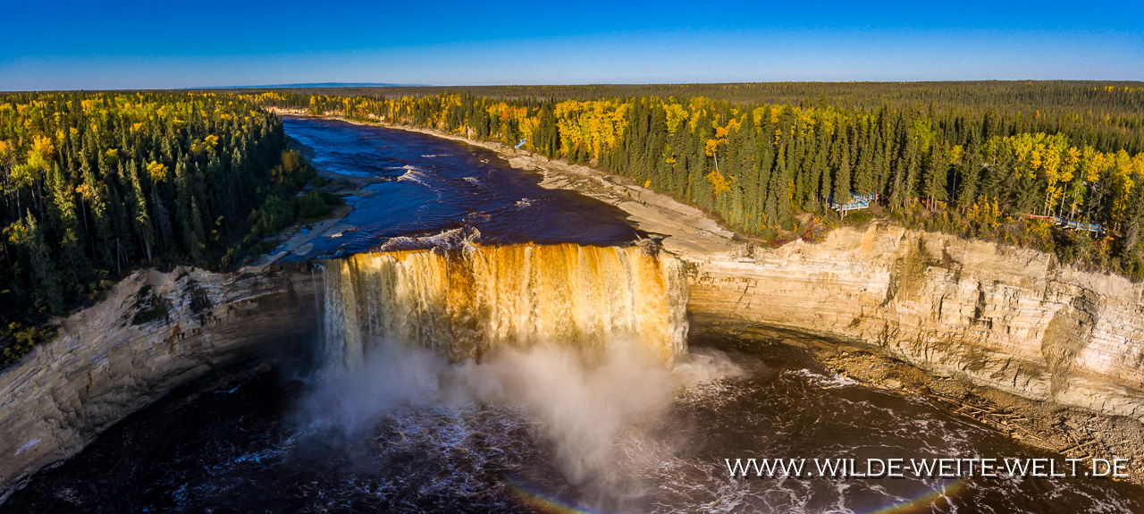 Smith-River-Falls-Alaska-Highway-British-Columbia-9 Wasserfälle der Northwest Territories: Smith River Falls, Sambaa Deh & Coral Falls, Lady Evelyn Falls, Louise Falls, Alexandra Falls, Baba Canyon