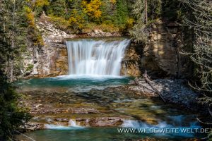 Johnstone-Canyon-Waterfall-Banff-National-Park-Alberta-11-300x200 Johnstone Canyon Waterfall