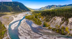 bernachtungsplatz-MacDonald-Creek-Stone-Mountain-Provincial-Park-Alaska-Highway-British-Columbia-10-300x162 Übernachtungsplatz