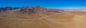 Namib-Wueste-mit-Bergen-Namibrand-Nature-Reserve-C27-Hardap-Namibia-300x100 Namib Wüste mit Bergen